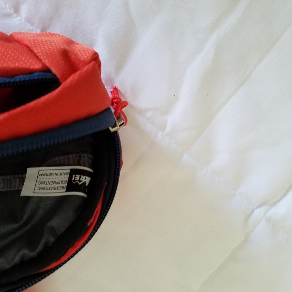 REI fanny pack - EUC 7in - Picture 3 of 4